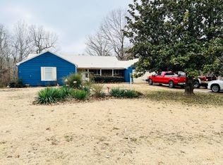 515 W Tri Lakes Dr, Horseshoe Bend, AR 72512