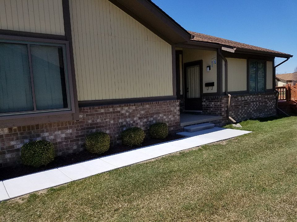 1st image of 38829 Windmill Pointe S