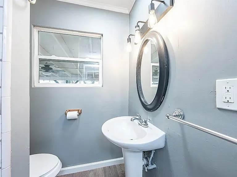 721 Pottle Ave — Photo 11