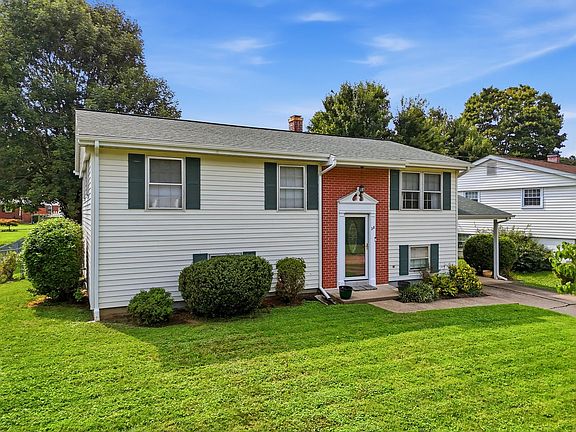 2nd image of 28 Nedra Dr
