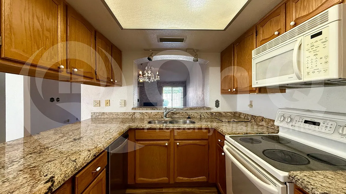 3 bed, 2.0 bath, $1,899 — Photo 3