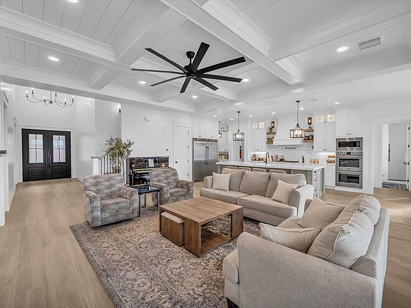 4th image of 3466 S Walnut Canyon Dr