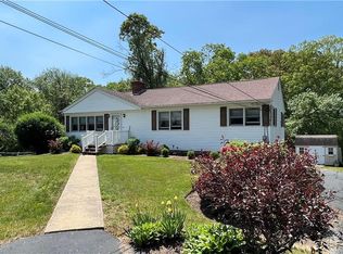 90 Lowell St, West Warwick, RI 02893