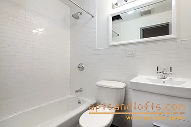 Rented by aptsandlofts.com