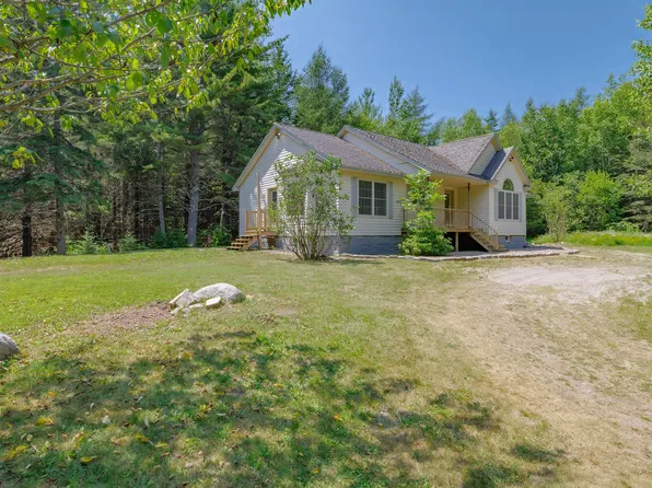 27 M J Lane, Bar Harbor, ME 04609