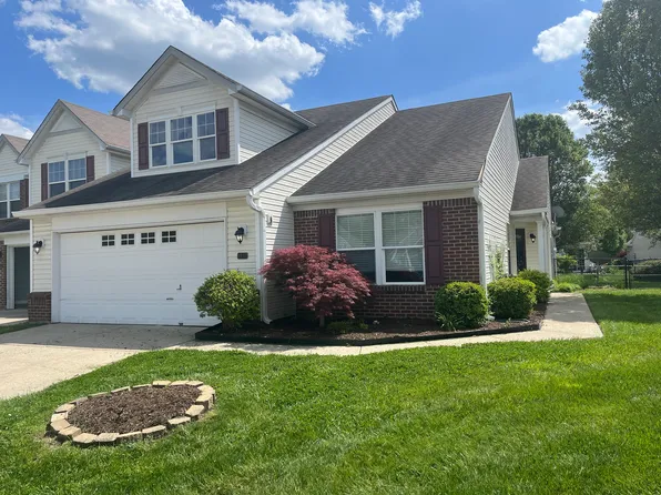 1237 Oak Knoll Ct, Indianapolis, IN 46217