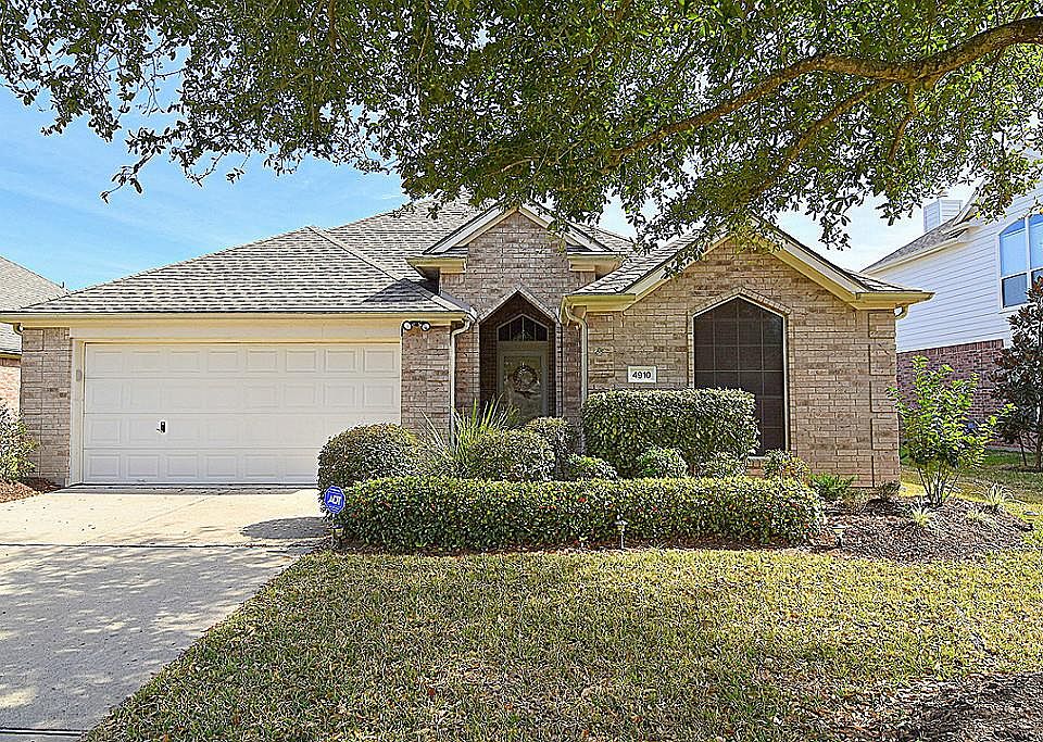 1st image of 4910 Beechknoll Ln