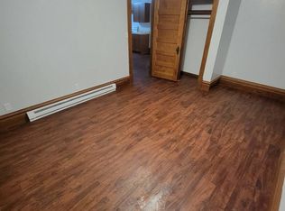 258 Broadway St APT 1, Springville, IA 52336