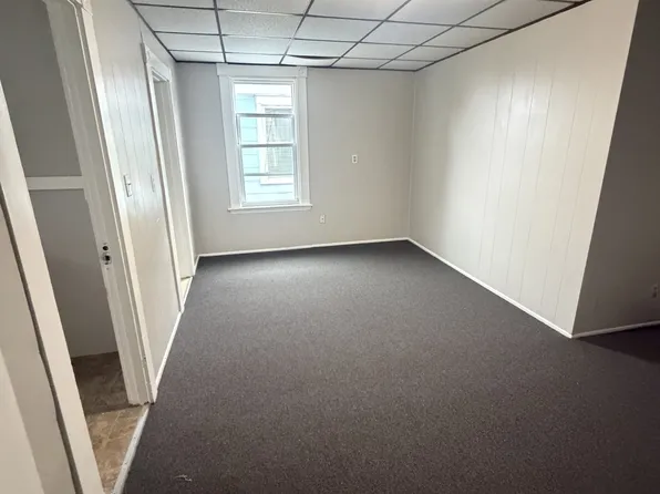 62 Roosevelt St #2E, New Bedford, MA 02744