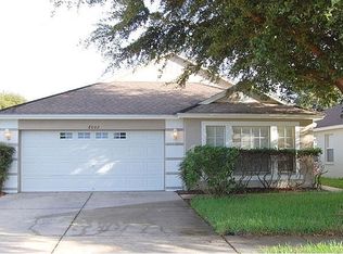 8002 Terrace Ridge Dr, Temple Terrace, FL 33637