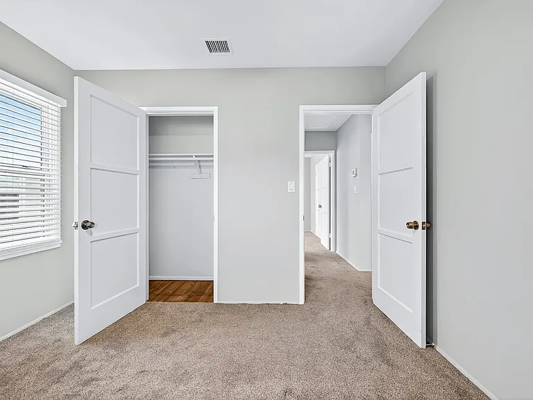 4913 Premiere Ave — Photo 36