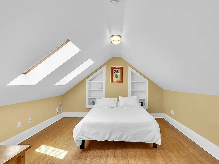 702 W Indiana Ave — Photo 21