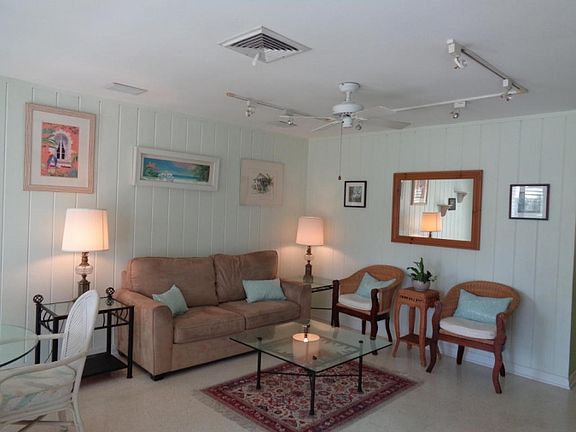 3rd image of 124 Venetian Dr #124