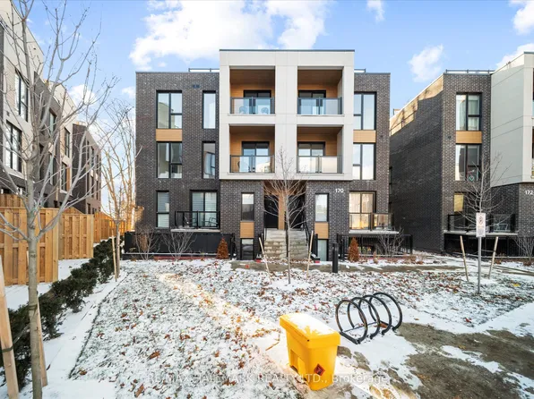 170 Clonmore Dr #3, Toronto, ON M1N 0B9