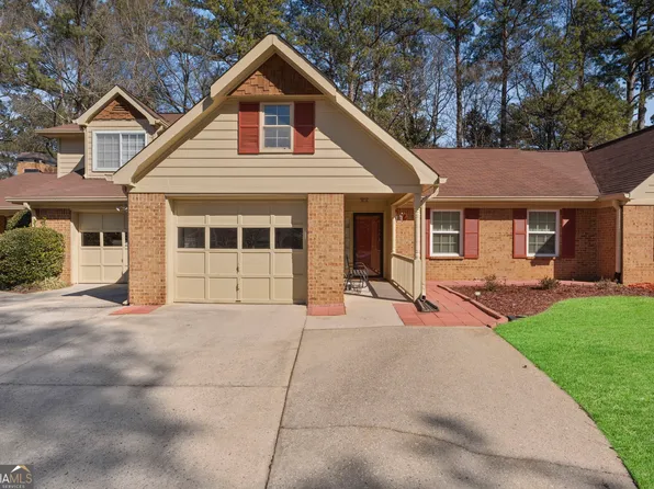 2 Dover Trl, Peachtree City, GA 30269