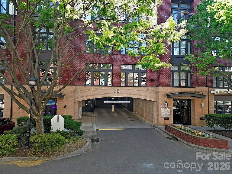 2125 Southend Dr #438 — Photo 18