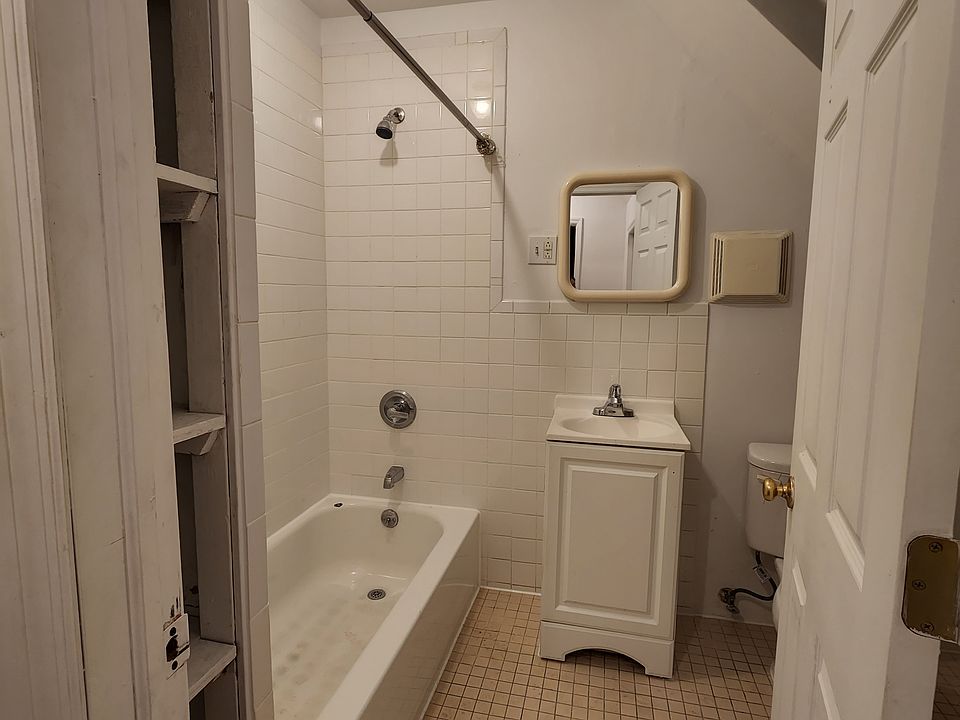 1st image of 225 S 1st Ave #3