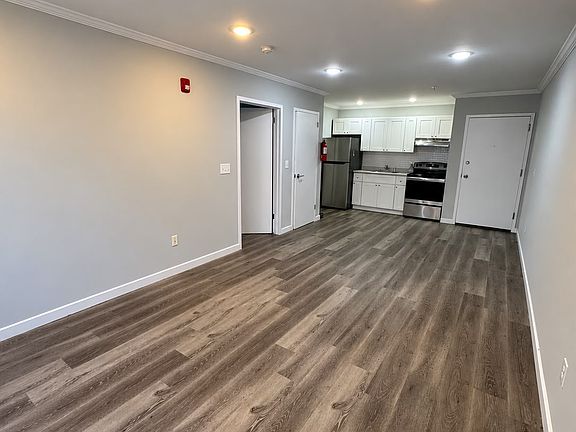 5th image of 47 12th Ave #2