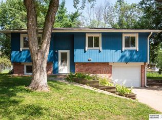 3903 Ramblewood Dr, Elkhorn, NE 68022