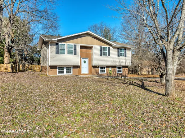 725 Winston Dr, Seymour, TN 37865