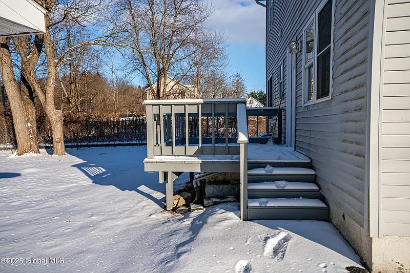 3rd image of 243 Brookwood Road