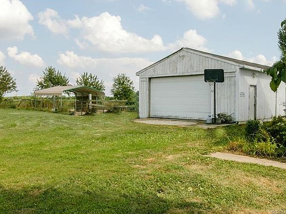 3rd image of 188 Seatons Ln