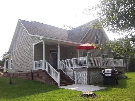 2nd image of 814 Stoney Brook Dr