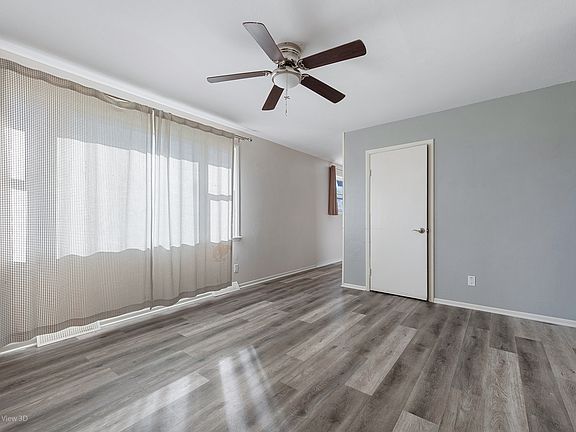 3rd image of 1703 Pinewood Ln #1705