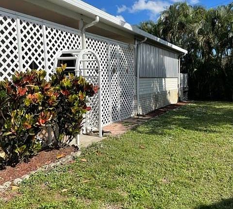 5th image of 4021 68th Pl N #828