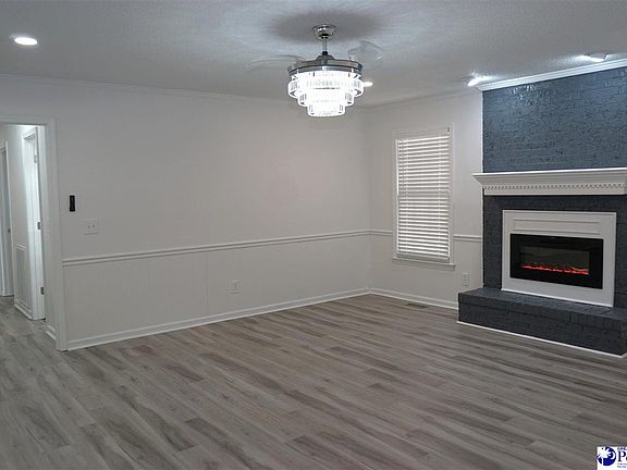 4th image of 3225 Beechwood Rd