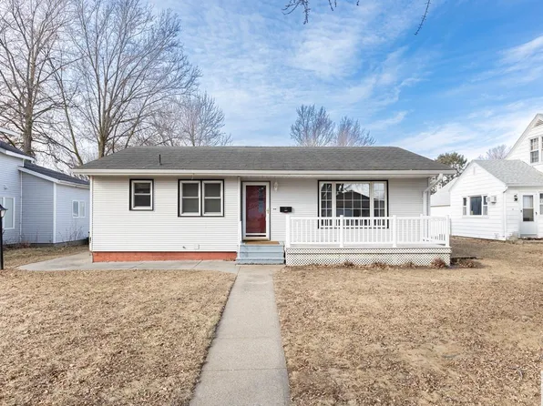 107 N 8th St, Mapleton, IA 51034