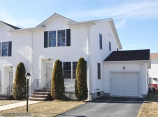 106 Forestwood Dr, North Providence, RI 02904
