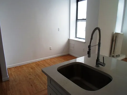 Rented by Sky Management | media 33