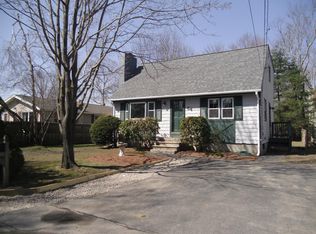 84 Inkberry Trl, Narragansett, RI 02882