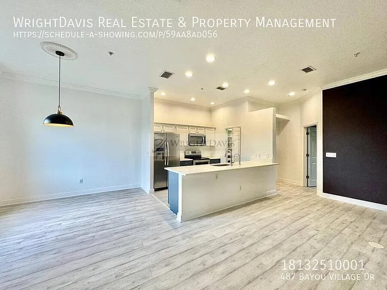 487 Bayou Village Dr — Photo 7