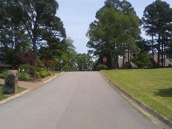 4th image of 2908 Highland Dr