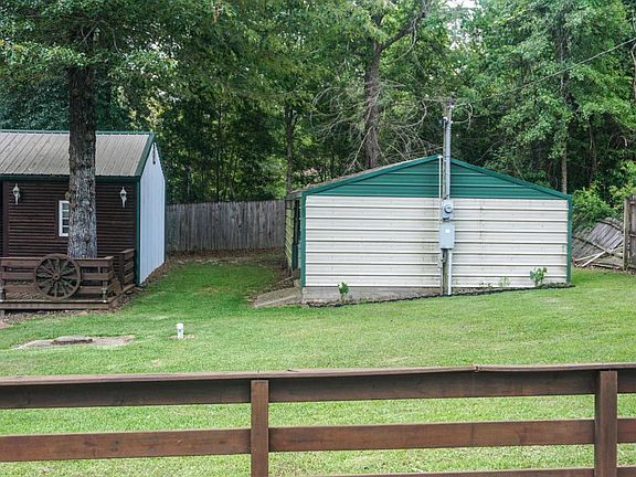 3rd image of 138 Sherwood Dr