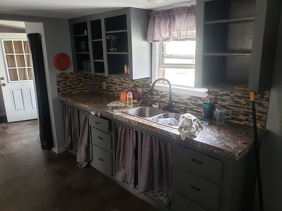 5th image of 423 N 8th St