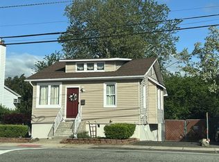 459 Riverside Ave, Lyndhurst, NJ 07071