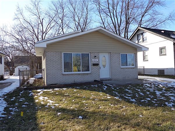 1st image of 28769 Marshall St