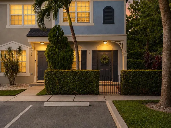 3373 CONFETTI Lane #77-8, Margate, FL 33063