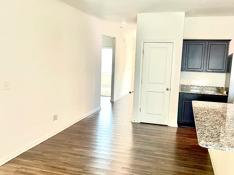 20 Natalie Ct — Photo 7