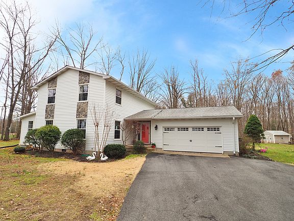 3rd image of 5880 Anthony Dr