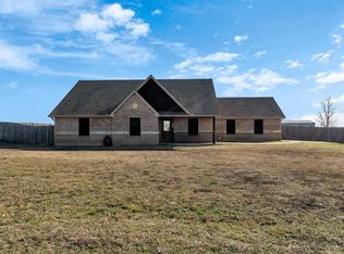 109 Prairie View Dr, Decatur, TX 76234