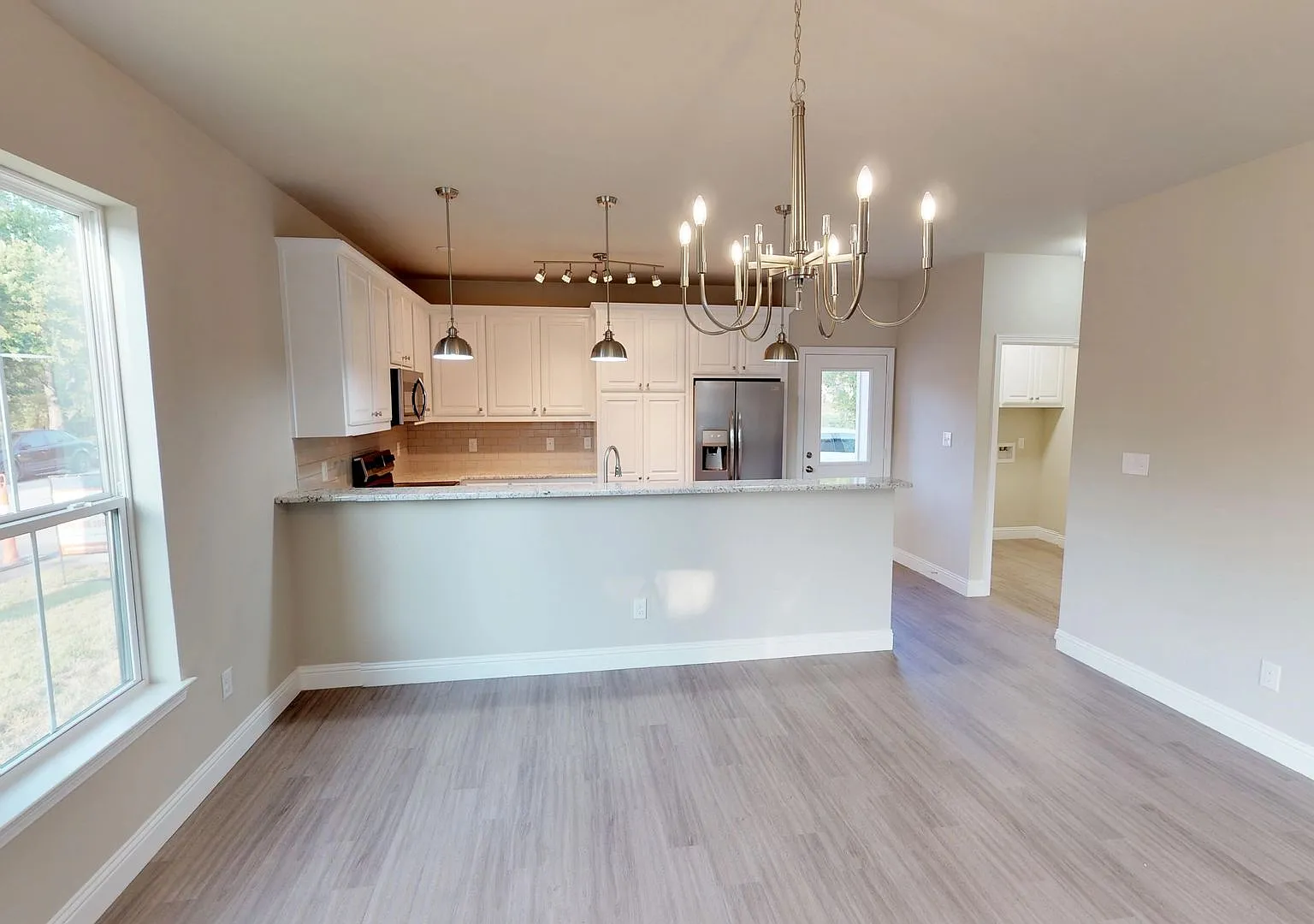 1003 Ave. A - Fannin Duplex — Photo 1