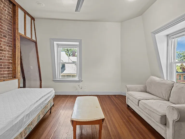 30 Princeton Ave #6 — Photo 8