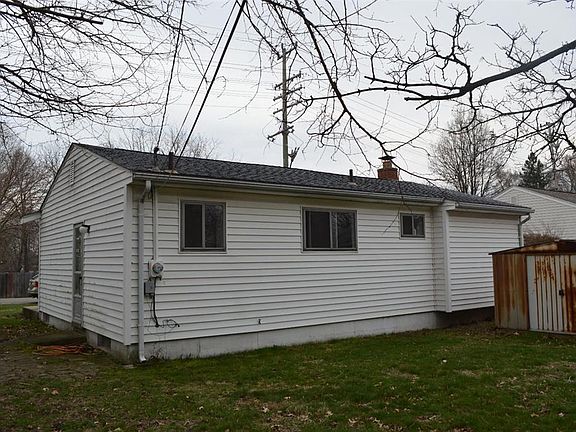 3rd image of 552 Montreal Ave