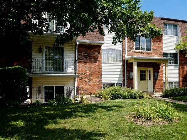 8803 Washington Colony Dr, Dayton, OH 45458