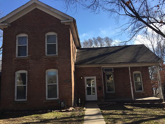 2nd image of 1125 3rd Ave