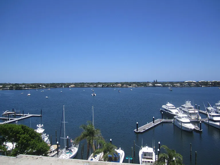 1208 Marine Way #608 — Photo 4